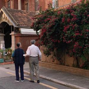 儿子双飞妈妈和女儿的小说
